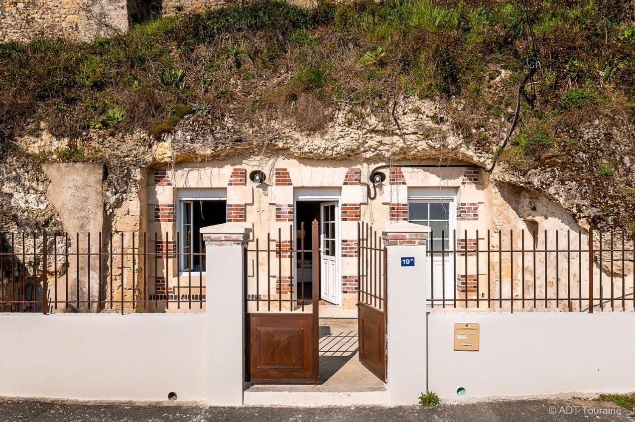 La Cavee Du Coteau, Petit Cocon Troglodytique Villa Vouvray Exterior photo